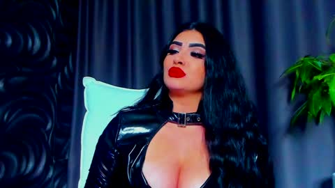 Snapshot of devashaqueen chatting on 1, 2, 2025 Devasha online show from 1, 2, 2025