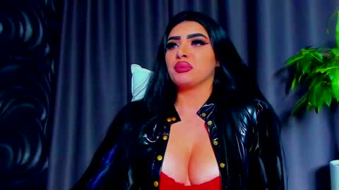 Snapshot of devashaqueen chatting on 2, 2, 2025 Devasha online show from 2, 2, 2025