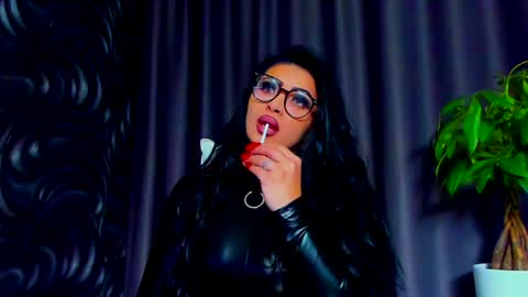 Snapshot of devashaqueen chatting on 2, 2, 2025 Devasha online show from 2, 2, 2025