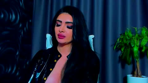 Snapshot of devashaqueen chatting on 5, 3, 2025 Devasha online show from 5, 3, 2025