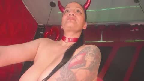 devil_taylorx online show from 4, 11, 2025
