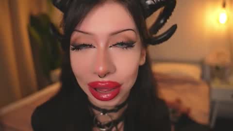 Snapshot of devilss_toy chatting on 1, 11, 2025 CIBELLE online show from 1, 11, 2025