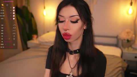 Snapshot of devilss_toy chatting on 9, 11, 2025 CIBELLE online show from 9, 11, 2025