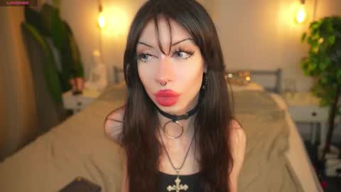 Snapshot of devilss_toy chatting on 1, 12, 2025 CIBELLE online show from 1, 12, 2025