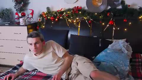 devin_ho online show from 14, 12, 2024