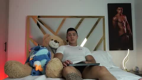 Devin Hunter online show from 7, 2, 2026