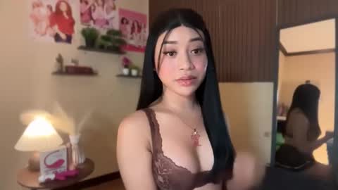 Devine Greyson online show from 11, 4, 2026