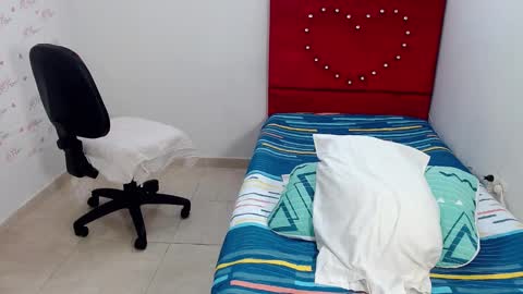 Snapshot of devorasexy2 chatting on 3, 3, 2025 Devora.. online show from 3, 3, 2025