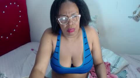 Snapshot of devorasexy2 chatting on 23, 11, 2025 Devora.. online show from 23, 11, 2025