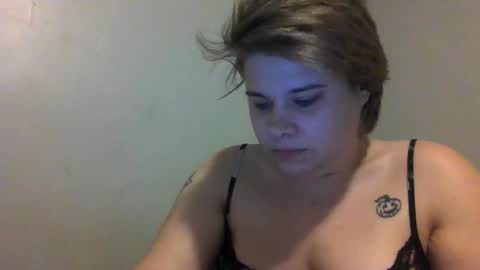 Snapshot of devykitten2018 chatting on 26, 11, 2025 devykitten online show from 26, 11, 2025