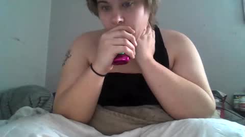 Snapshot of devykitten2018 chatting on 3, 12, 2025 devykitten online show from 3, 12, 2025