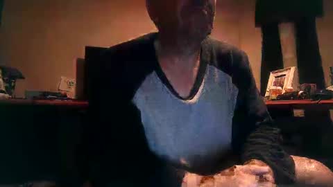 Snapshot of dfwgonewrong chatting on 13, 2, 2025 dfwgonewrong online show from 13, 2, 2025