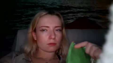 dgesika254182 online show from 27, 1, 2025