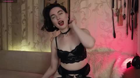 Snapshot of dia__diana chatting on 8, 9, 2025 Diana Di Honey online show from 8, 9, 2025