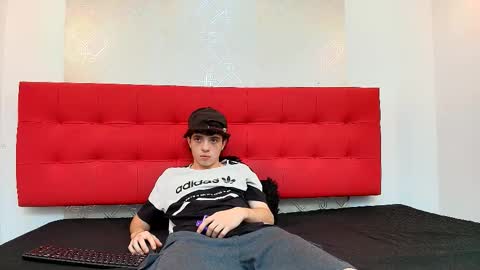 Snapshot of dia_fax18 chatting on 12, 9, 2025 online show from 12, 9, 2025