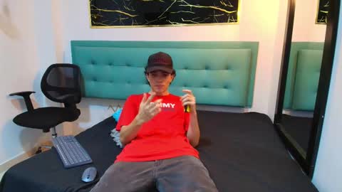 Snapshot of dia_fax18 chatting on 18, 10, 2025 online show from 18, 10, 2025