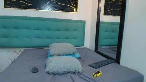 Snapshot of dia_fax18 chatting on 20, 10, 2025 online show from 20, 10, 2025