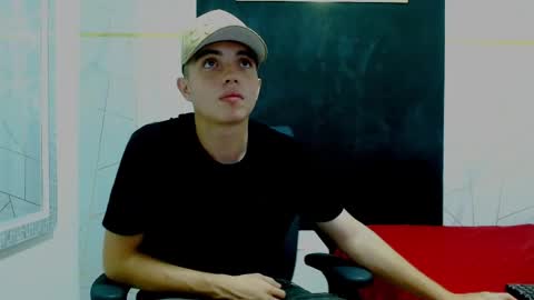 Snapshot of dia_fax18 chatting on 6, 1, 2026 online show from 6, 1, 2026