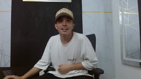 Snapshot of dia_fax18 chatting on 11, 1, 2026 online show from 11, 1, 2026