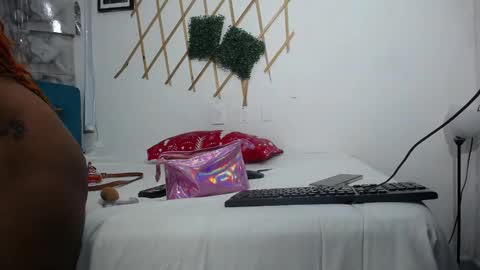 Snapshot of diabla_sexyboobs chatting on 14, 10, 2025 D I A B L A online show from 14, 10, 2025