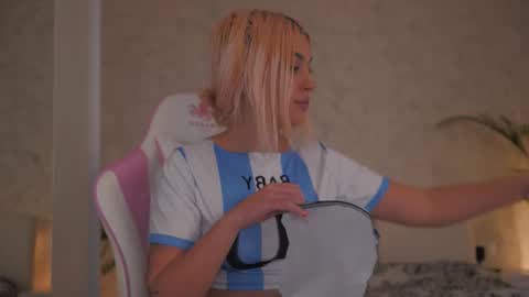 Thea online show from 3, 2, 2026