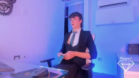 Snapshot of diamond_piarce chatting on 16, 11, 2025 Diamond online show from 16, 11, 2025