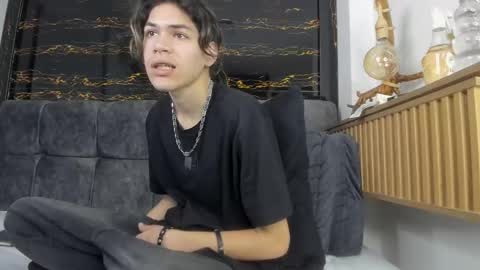 diamond_twink online show from 14, 2, 2026