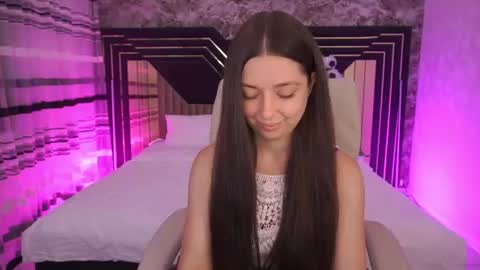 Snapshot of diamondeyeess chatting on 8, 7, 2026 Sasha online show from 8, 7, 2026