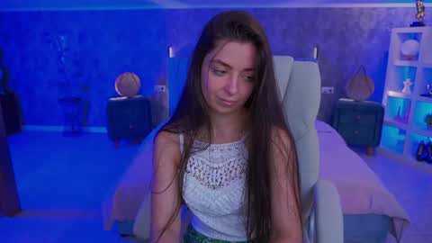 Snapshot of diamondeyeess chatting on 19, 7, 2026 Sasha online show from 19, 7, 2026