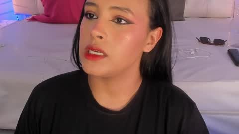 Diana Tamayo online show from 18, 4, 2026