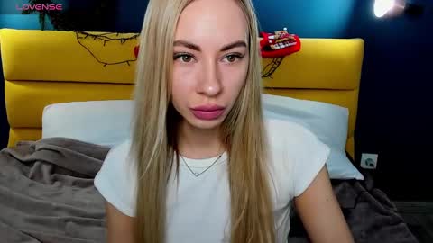 Snapshot of diana_garrett chatting on 22, 12, 2024 Diana  online show from 22, 12, 2024