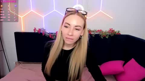 Snapshot of diana_garrett chatting on 11, 1, 2025 Diana  online show from 11, 1, 2025