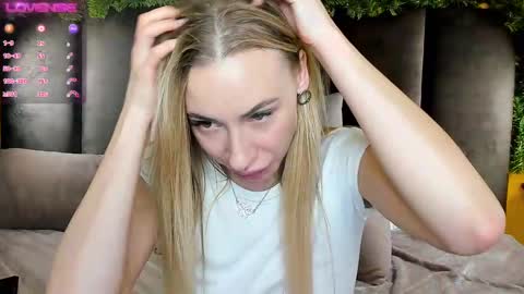 Snapshot of diana_garrett chatting on 14, 1, 2025 Diana  online show from 14, 1, 2025