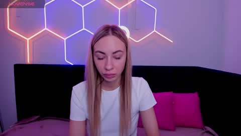 Snapshot of diana_garrett chatting on 19, 1, 2025 Diana  online show from 19, 1, 2025