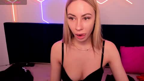 Snapshot of diana_garrett chatting on 15, 2, 2025 Diana  online show from 15, 2, 2025