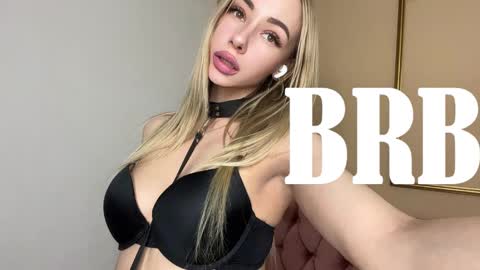 Snapshot of diana_garrett chatting on 3, 3, 2025 Diana  online show from 3, 3, 2025