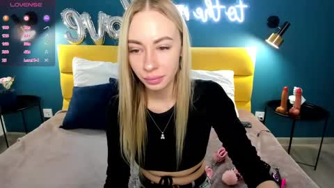 Snapshot of diana_garrett chatting on 9, 3, 2025 Diana  online show from 9, 3, 2025