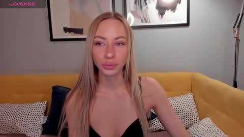 Snapshot of diana_garrett chatting on 21, 9, 2025 Diana  online show from 21, 9, 2025