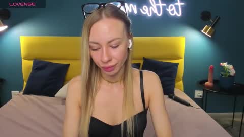 Snapshot of diana_garrett chatting on 27, 9, 2025 Diana  online show from 27, 9, 2025