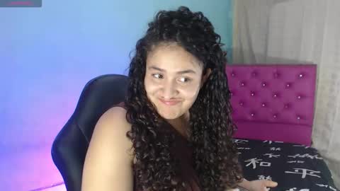 Snapshot of diana_muscle chatting on 21, 10, 2025 diana online show from 21, 10, 2025