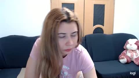 Snapshot of dianasmiey7 chatting on 22, 1, 2025 dianasmiey7 online show from 22, 1, 2025