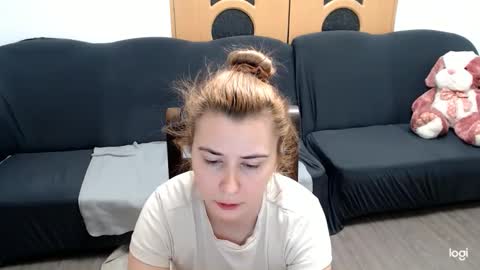 Snapshot of dianasmiey7 chatting on 23, 1, 2025 dianasmiey7 online show from 23, 1, 2025