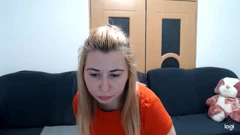 Snapshot of dianasmiey7 chatting on 3, 3, 2025 dianasmiey7 online show from 3, 3, 2025