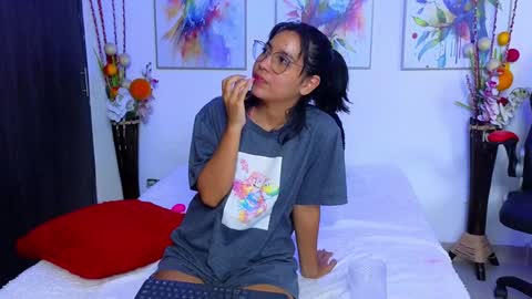 Snapshot of dianayleo chatting on 7, 12, 2024 Ana Leo online show from 7, 12, 2024