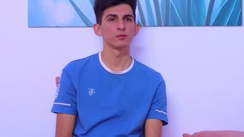 Snapshot of dianayleo chatting on 9, 9, 2025 Ana Leo online show from 9, 9, 2025