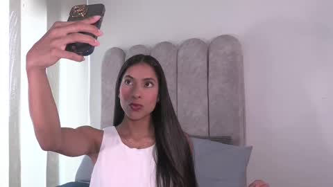 Snapshot of dianne_nanatzu chatting on 13, 2, 2025 Melania - online show from 13, 2, 2025