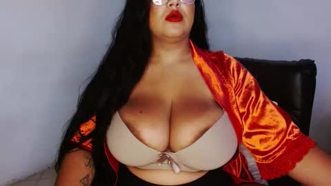 Snapshot of diany_boobs chatting on 15, 11, 2025 diany_boobs online show from 15, 11, 2025