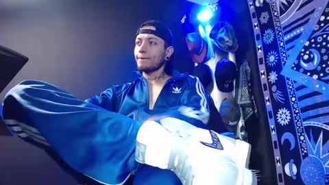 DICAPRIO online show from 22, 2, 2025