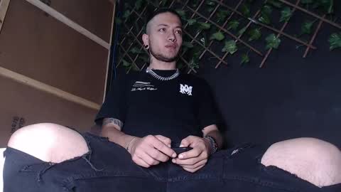 DICAPRIO online show from 12, 9, 2025