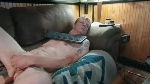 Snapshot of dickfitzwell1234762678 chatting on 18, 7, 2026 heywoodjablomey online show from 18, 7, 2026